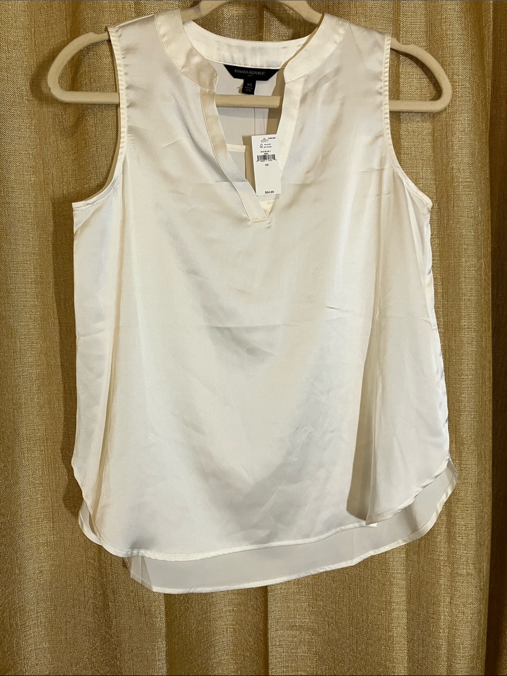 Banana Republic Ivory Split-Neck Sleeveless Camisole
